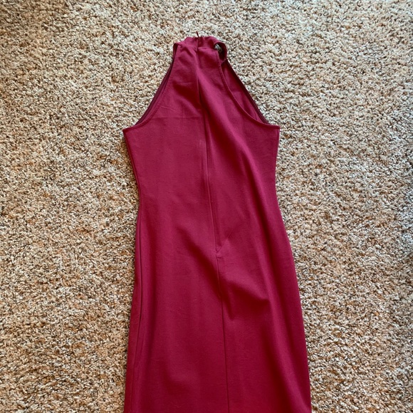 Red high neck cocktail dress - Picture 2 of 3